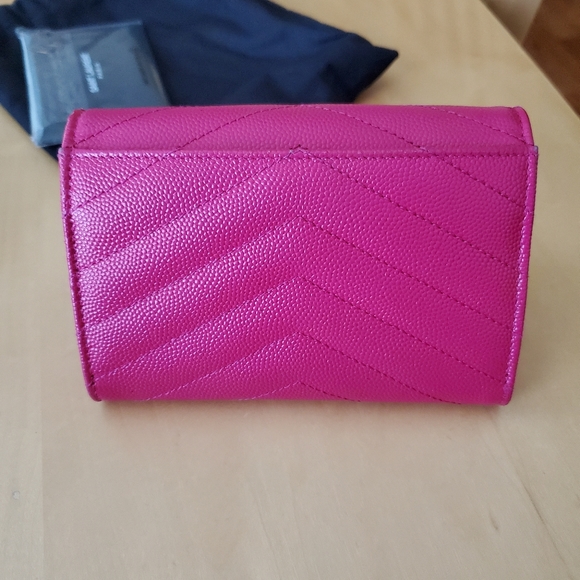 YSL Wallet - Picture 3 of 4